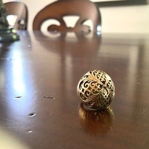 Lg Dome Ring. Size 7. Statement!